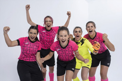 IRABAZI ARTE futbolean matxismoa deseraikitzen